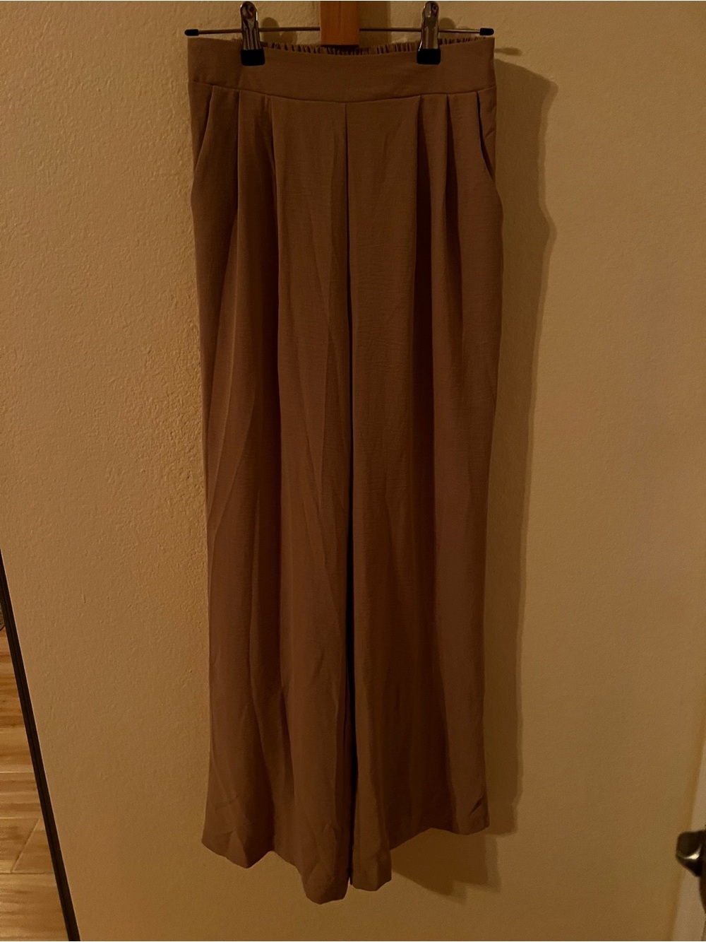 Wide-Leg Women's Pants in Tan